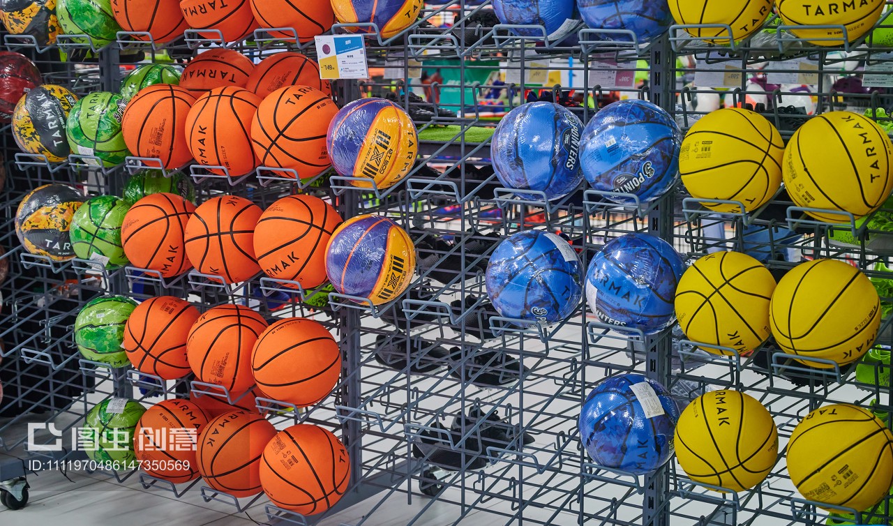 篮球文化缩影 探访货架上的运动世界